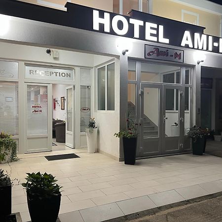 Hotel Ami - M Neum Εξωτερικό φωτογραφία