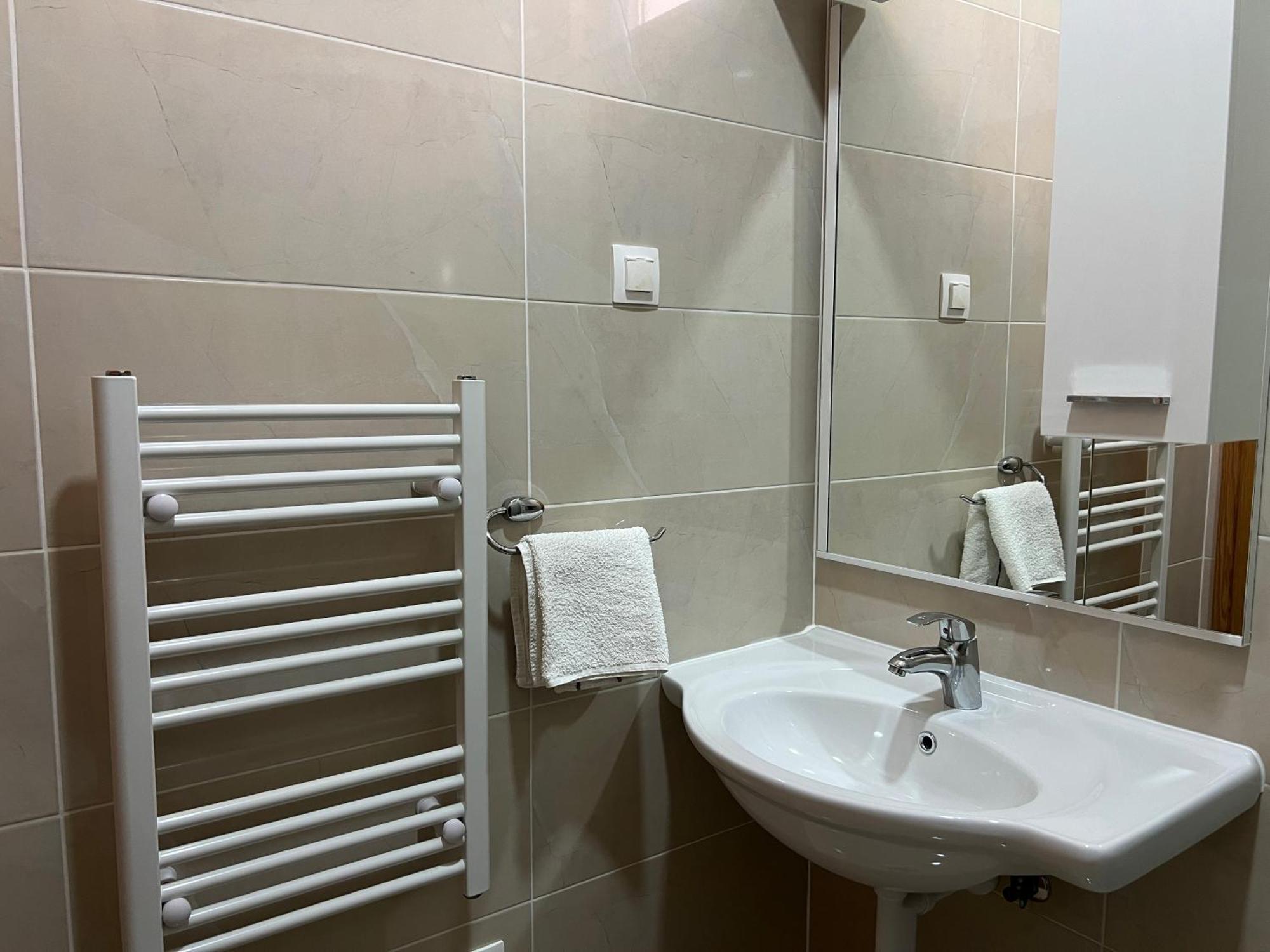 Hotel Ami - M Neum Εξωτερικό φωτογραφία