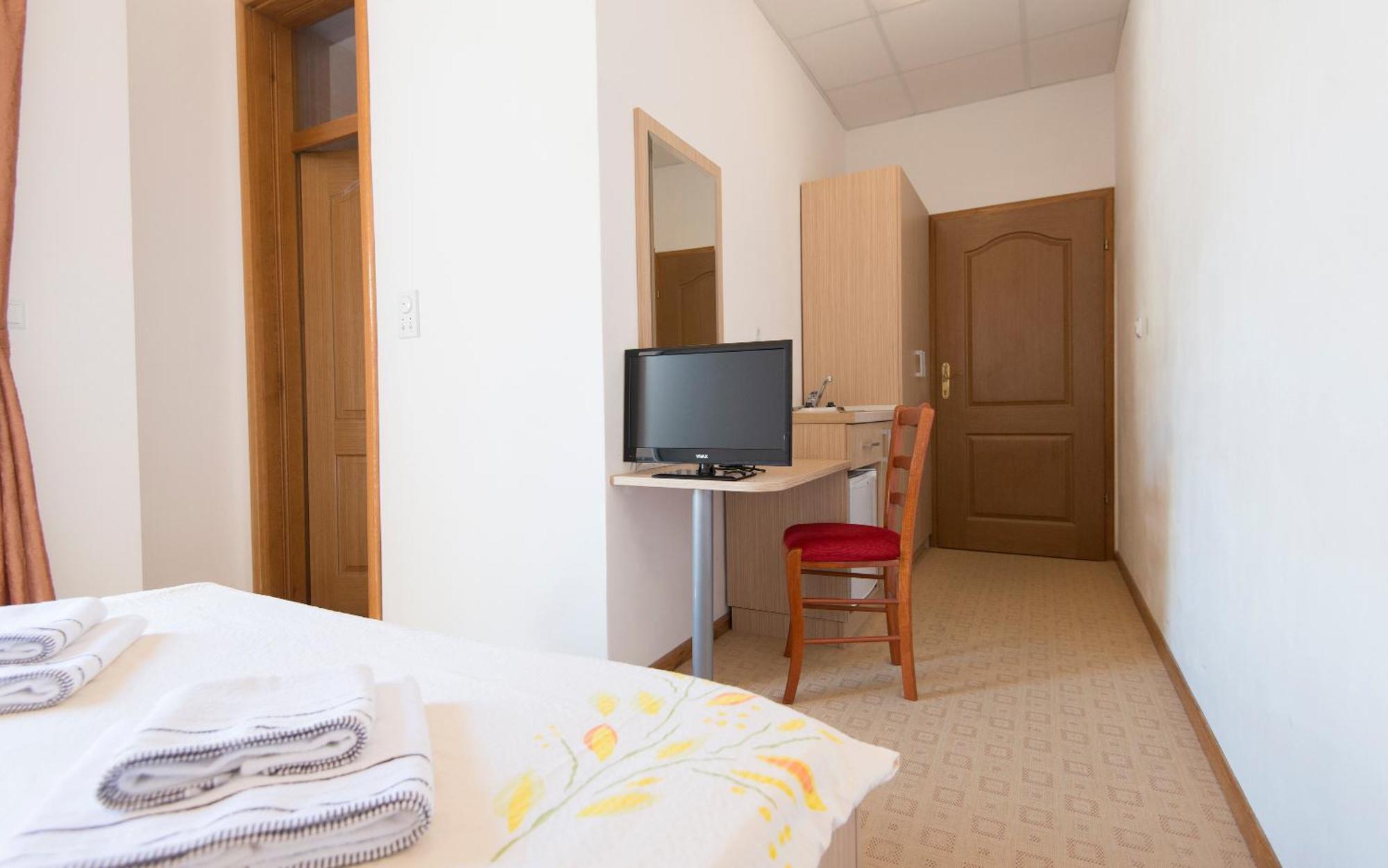 Hotel Ami - M Neum Εξωτερικό φωτογραφία