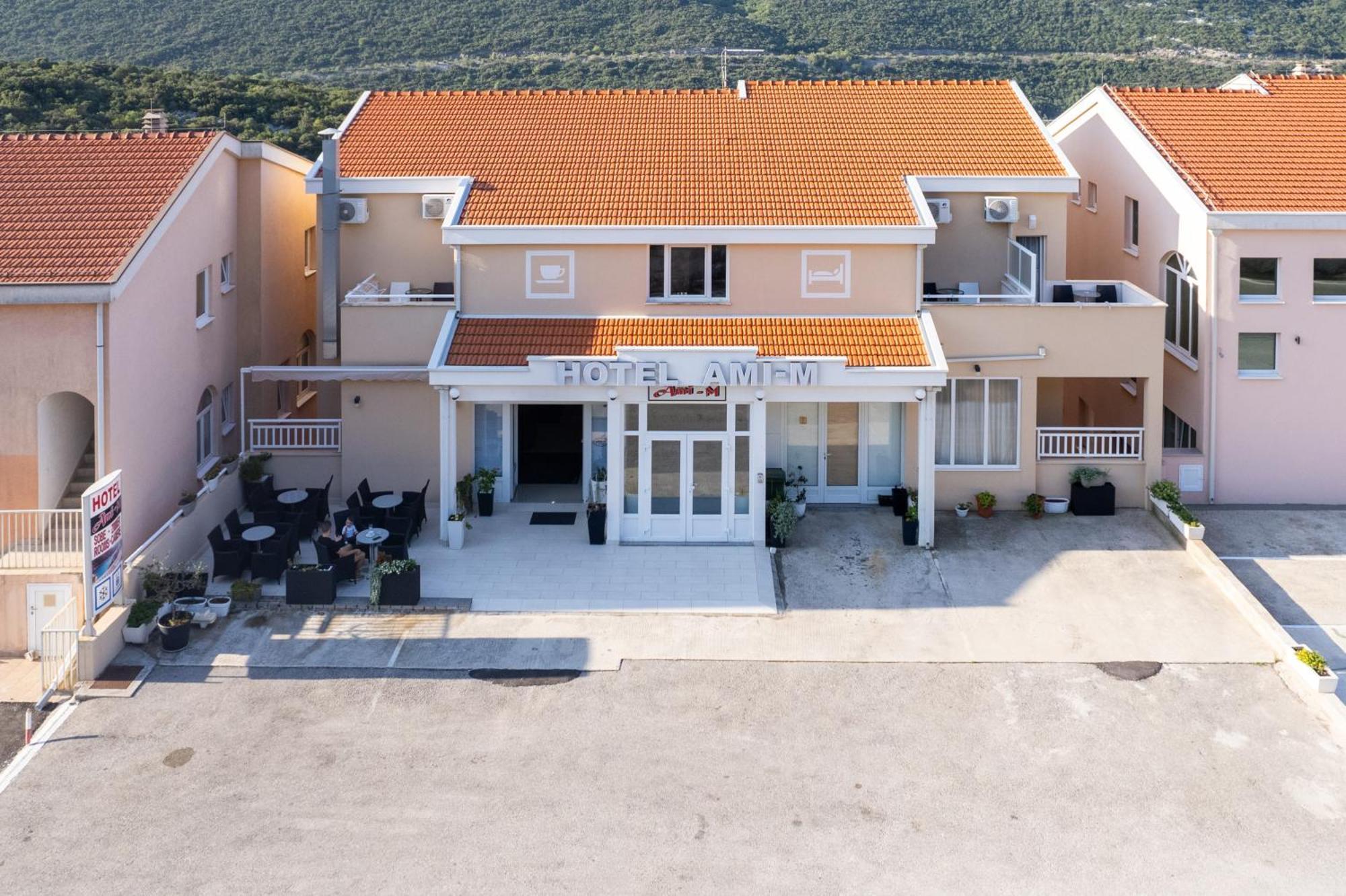 Hotel Ami - M Neum Εξωτερικό φωτογραφία