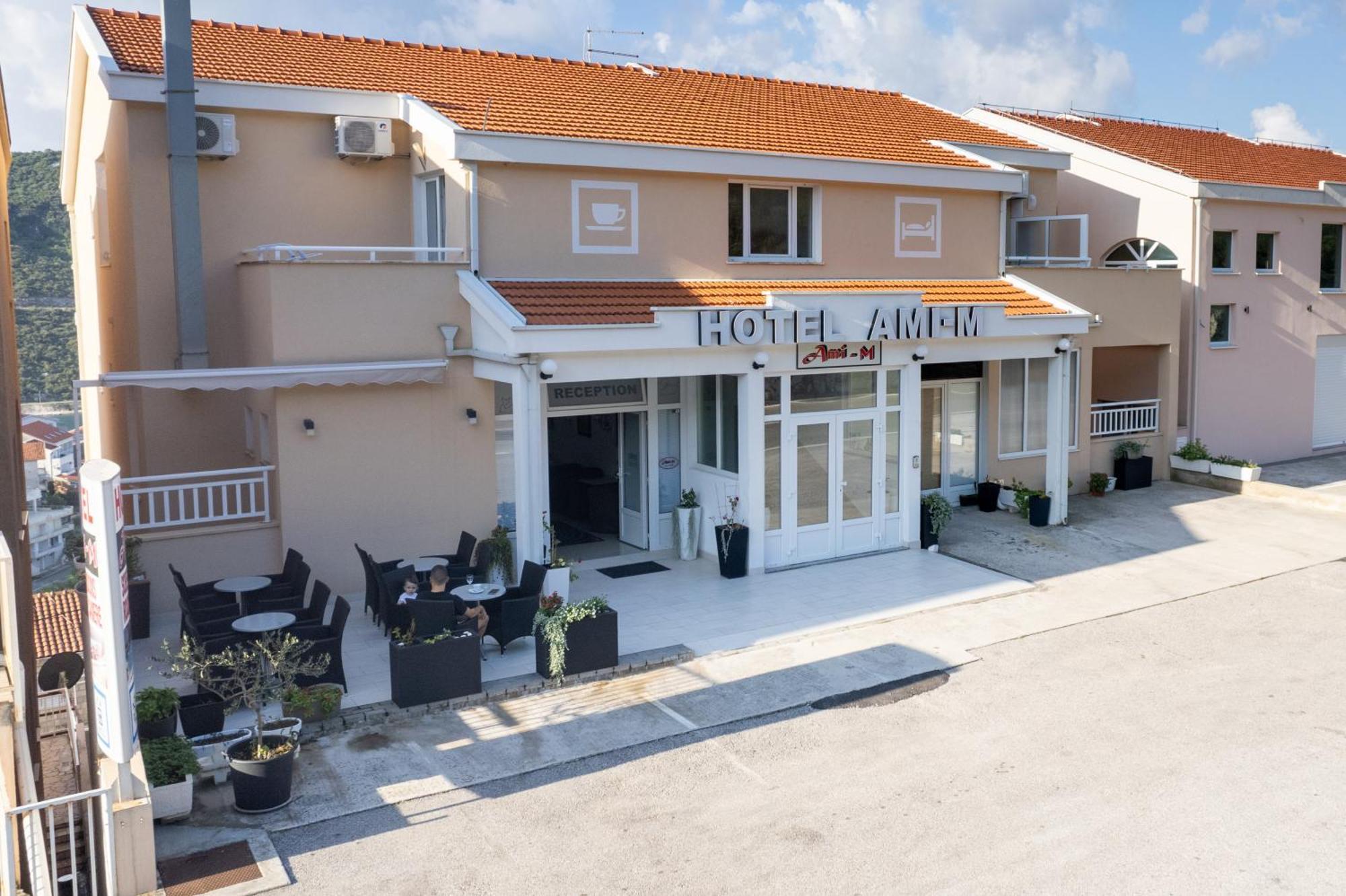 Hotel Ami - M Neum Εξωτερικό φωτογραφία