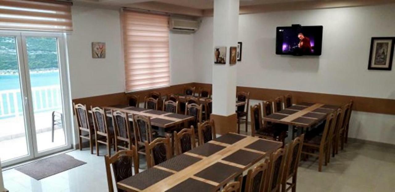 Hotel Ami - M Neum Εξωτερικό φωτογραφία