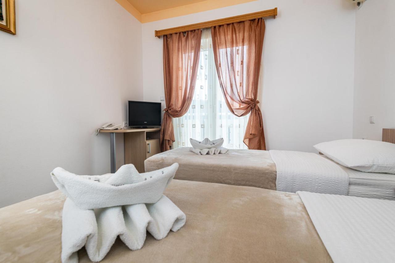 Hotel Ami - M Neum Εξωτερικό φωτογραφία